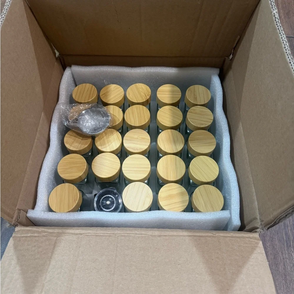 24 pcs Glass Spice Jars with Bamboo Lids, Square Seasoning Containers 4oz